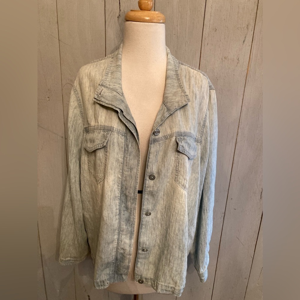 Chico’s Button Down‎ Classic Washed Denim Jean Shirt Jacket Light Wash Sz XL (3)